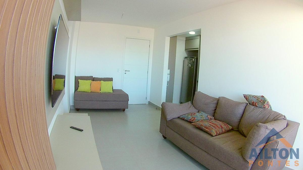 Apartamento à venda com 2 quartos, 76m² - Foto 9