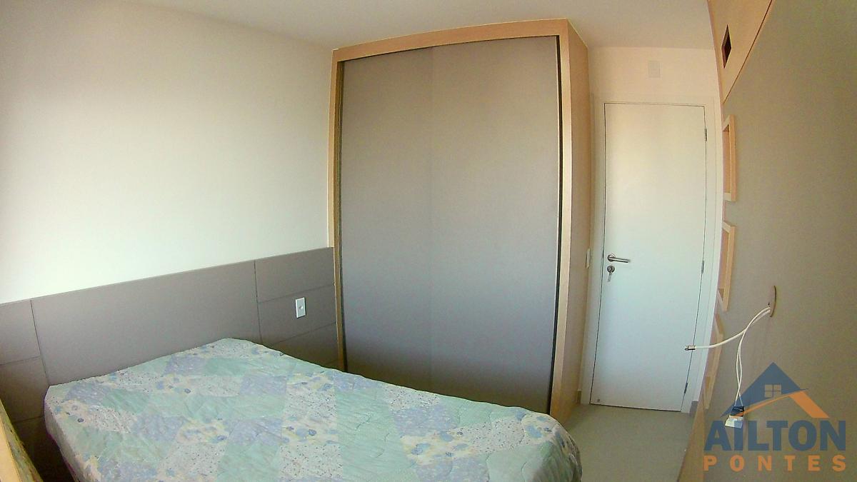 Apartamento à venda com 2 quartos, 76m² - Foto 14