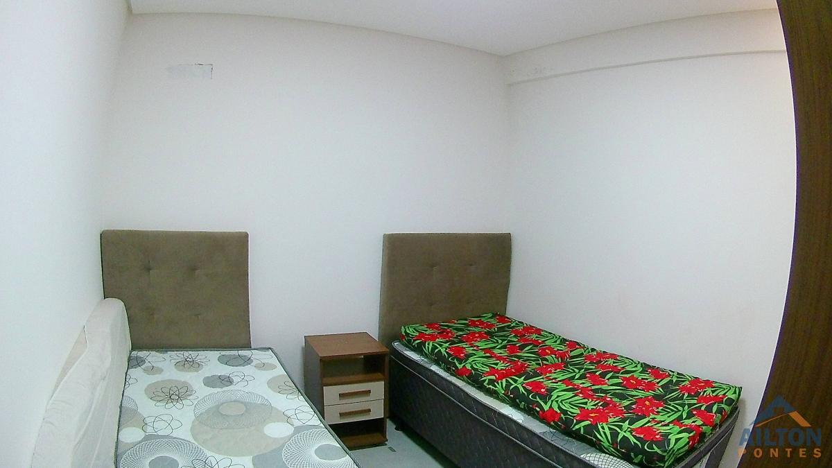 Apartamento à venda com 2 quartos, 75m² - Foto 10