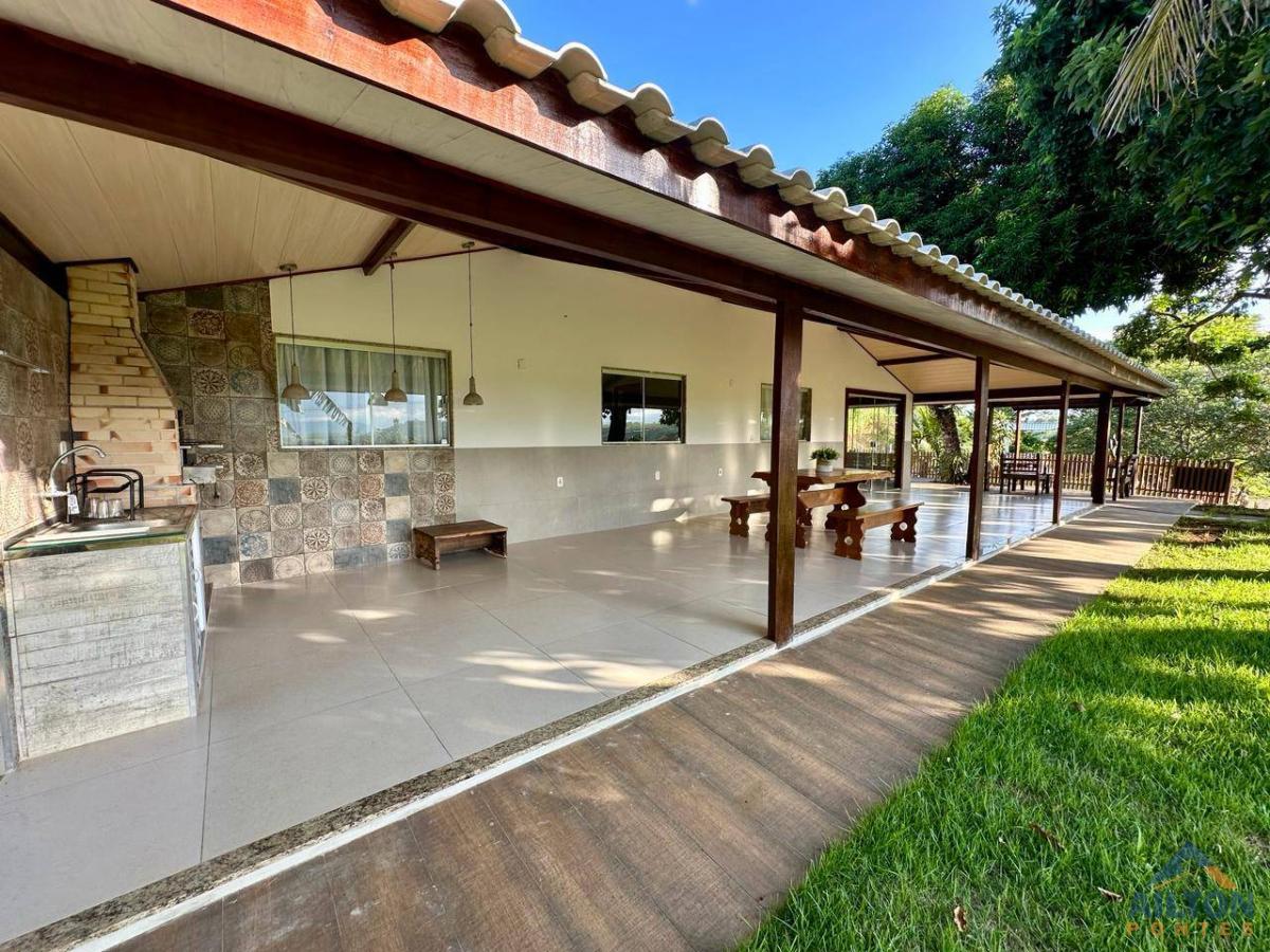 Fazenda à venda com 4 quartos, 170m² - Foto 1